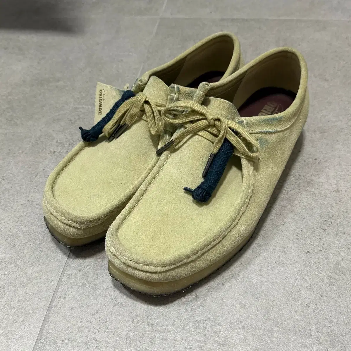 thumbnail-0